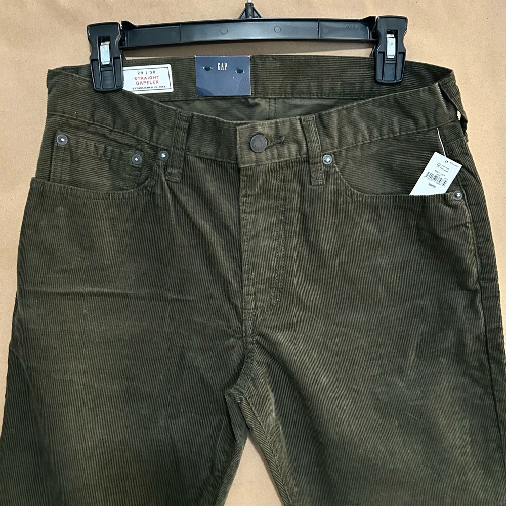 NWT Men’s GAP Olive Corduroy Pants